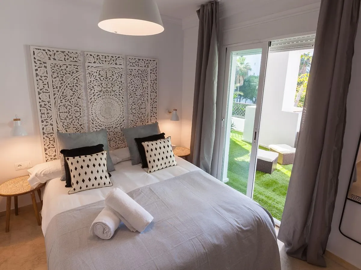 Vacation Marbella I Contemporary Central Apartment, Swimming-Pool, 24-7 Security, A Minute From The Marina, The Sea And Luxury Shopping Daire
