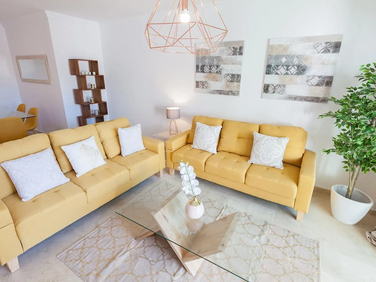 Vacation Marbella: Contemporary Central Apartment with Pool & Marina Proximity 0*, Marbella