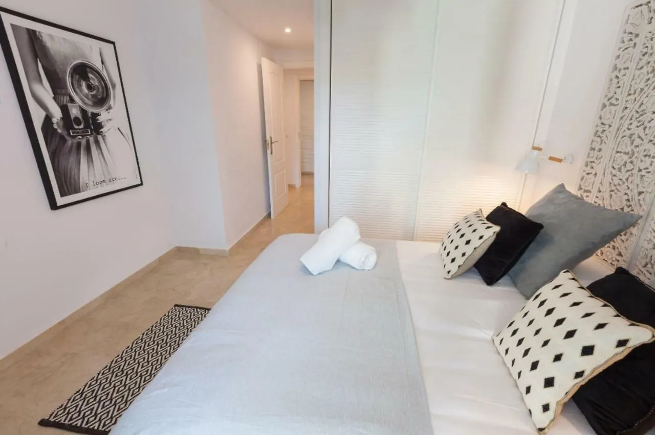 Vacation Marbella: Contemporary Central Apartment with Pool & Marina Proximity 0*, Marbella Spain